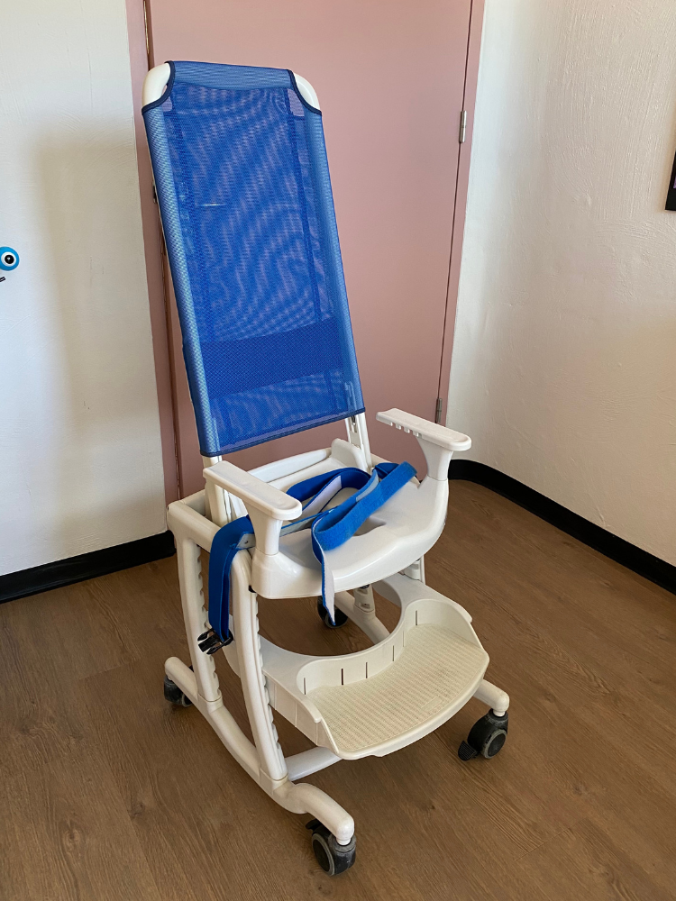 Douchestoel kind.png