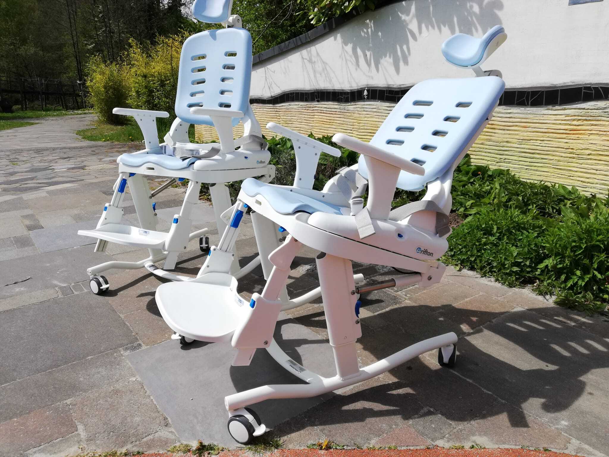 Douchestoel jongere.jpeg