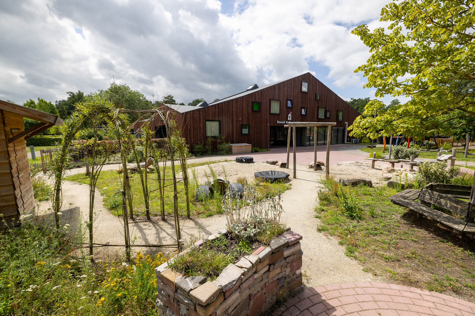 Ronald Mc Donald hoeve-33.jpg